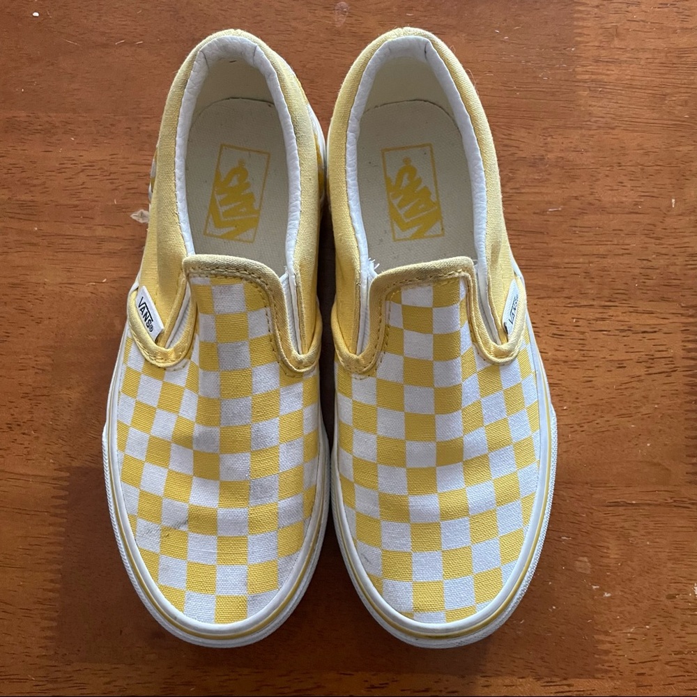 Barely Worn Girls Sz 1 Vans!!
